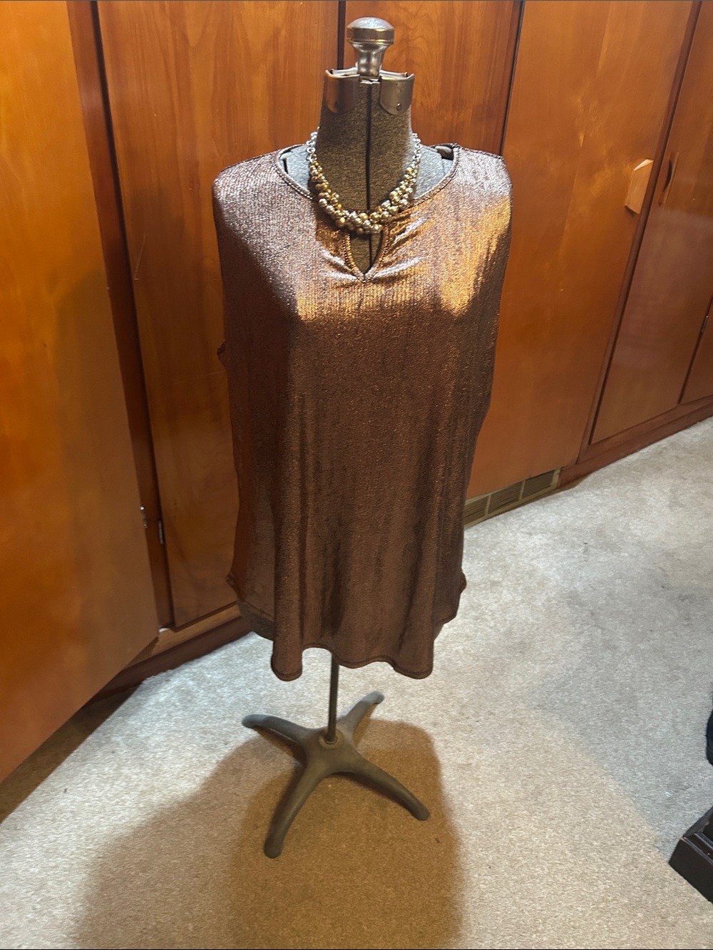 Shimmery Brown Sleeveless Tank Top with Keyhole Neck